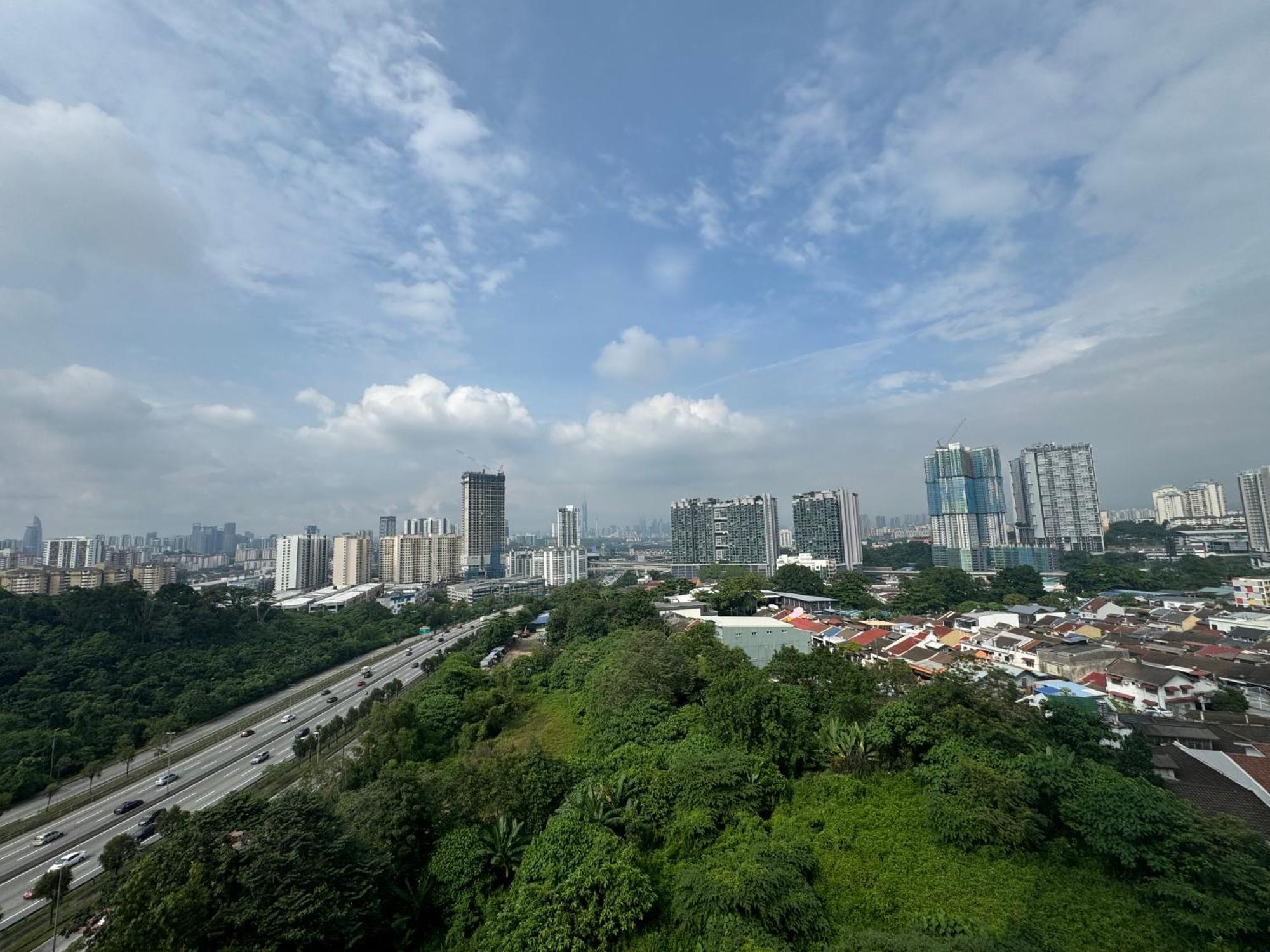 New-kl Cozy 3 Near Pavilionbj, Mv & Velocity *